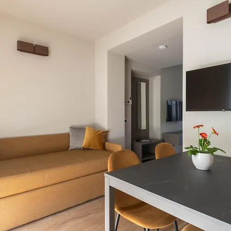 Lucrezia - Vista Langhe -