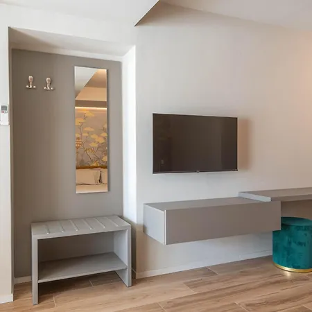 Lucrezia - Vista Langhe -